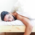 Sleeping Without a Pillow: Is It Right or Wrong?